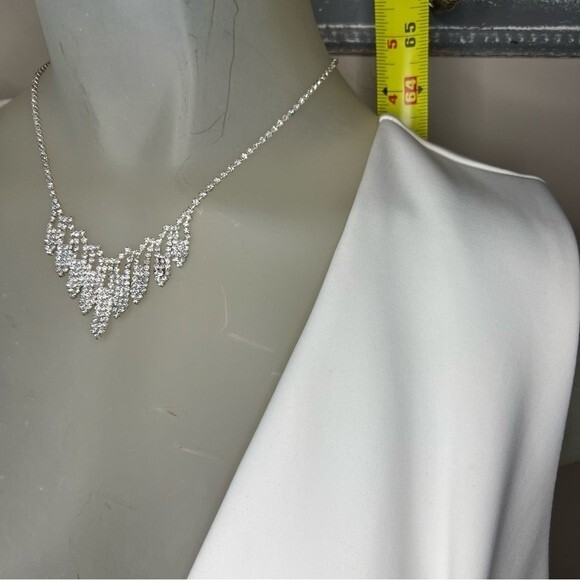 Fashion Nova Cream V-Neck Sleeveless Long Gown Cocktail Dress Women's‎ Size 1XL - Picture 11 of 16